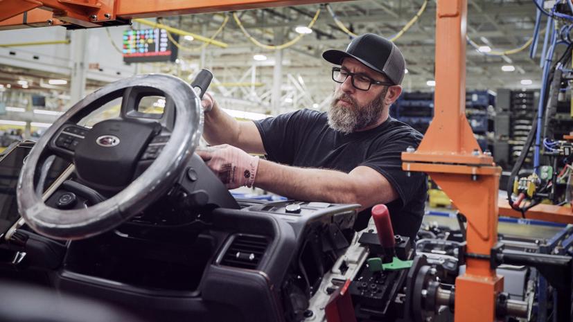 Sản xuất chip ô tô đang trở thành “cỗ máy kiếm tiền” - Ảnh 1