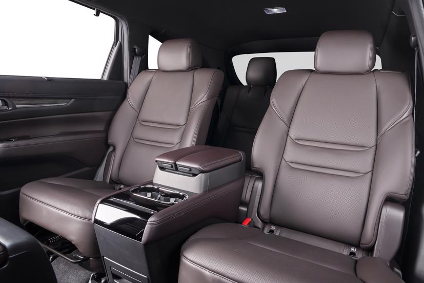 Hàng ghế 2 _ Captain Seat_ trên phiên bản New Mazda CX-8 6 chỗ