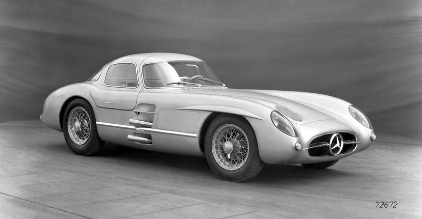Ngày 5/5 vừa qua, một chiếc Mercedes-Benz 300 SLR Uhlenhaut Coupe đời 1955 đã được bán với giá 142 triệu USD.