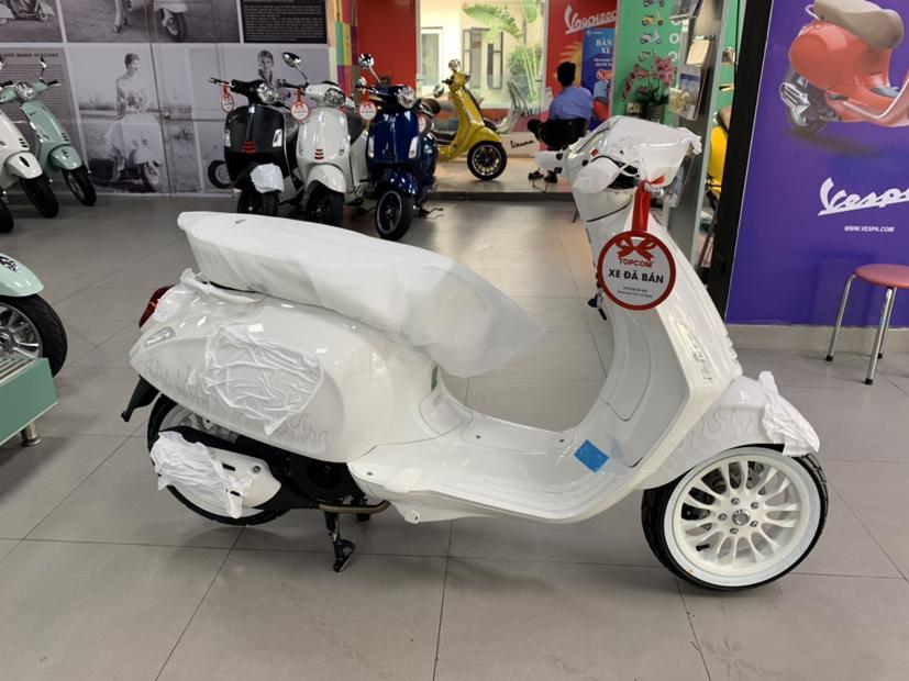 Vespa Sprint Justin Bieber 125.
