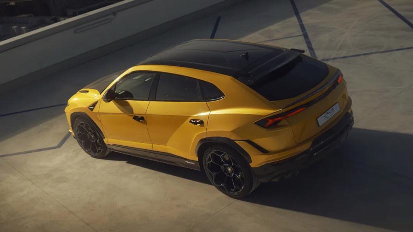 Lamborghini Urus Performante 2023 lộ diện: Nhẹ hơn, mạnh hơn - Ảnh 4