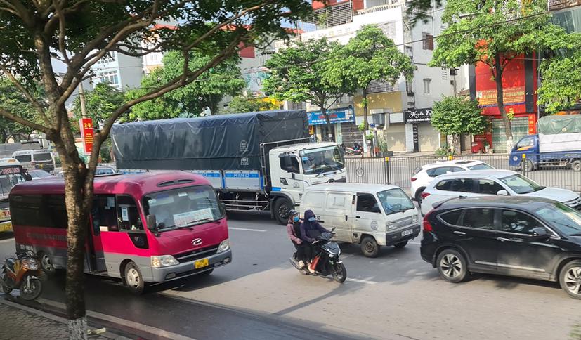 Khoảng 44,6% đơn vị kinh doanh vận tải hành khách theo tuyến cố định cũng giảm giá cước khoảng 5,26% đến 14,7%.