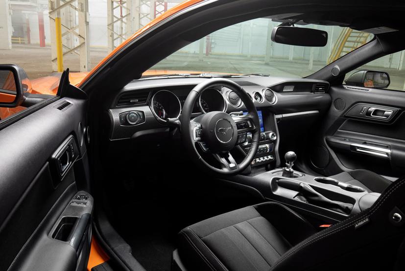 Bạn c&#243; biết: V&#236; sao v&#244; lăng tr&#234;n &#244; t&#244; lại đặt lệch một b&#234;n? - Ảnh 1