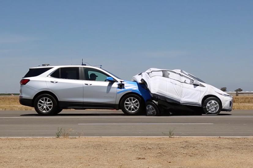 AAA của Mỹ cảnh báo hệ thống phanh khẩn cấp tự động không thực sự an toàn như quảng cáo.