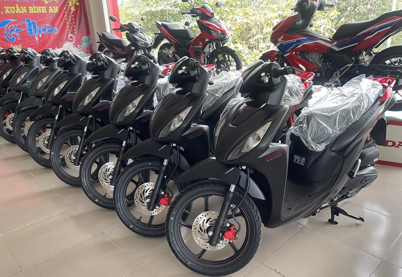 Honda Vision vẫn là mẫu xe khá "hot".