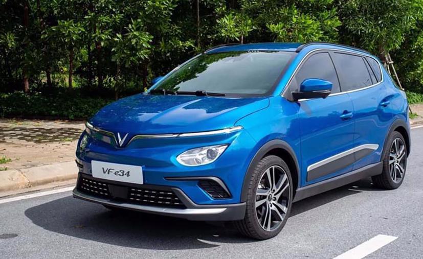 VinFast thông báo triệu hồi 730 xe VF e34 được sản xuất trong năm 2022 để kiểm tra và thay thế miễn phí cảm biến va chạm bên.