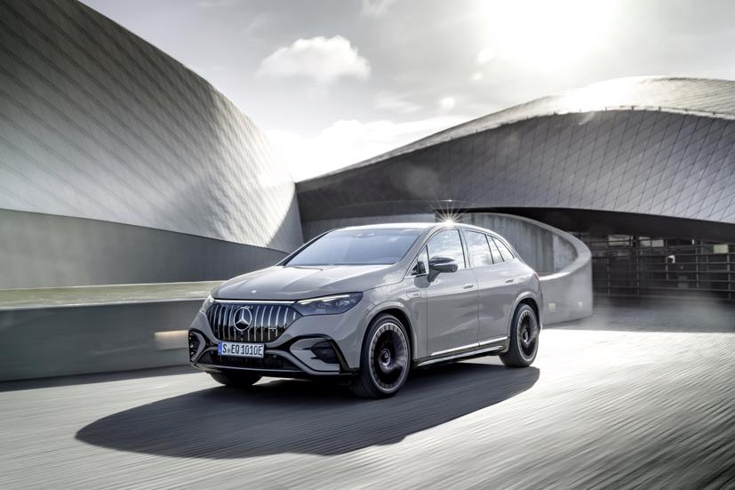 Mercedes EQE SUV 2024 sẽ c&#243; hai phi&#234;n bản AMG EV - Ảnh 6