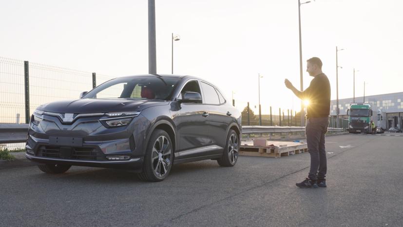 Ngoài 4 mẫu ô tô điện, VinFast cũng trưng bày các dòng xe máy điện thế hệ mới sử dụng pin LFP để giới thiệu tới khách hàng châu Âu.