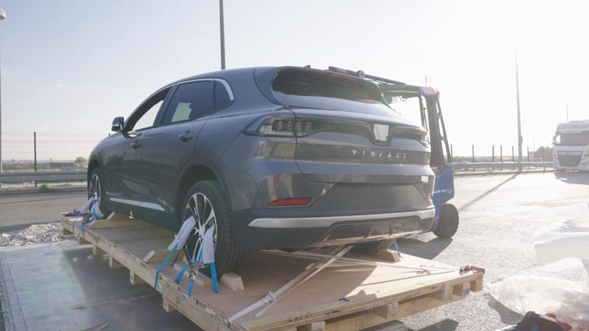 Đây cũng là lần đầu tiên hãng xe hơi Việt chính thức giới thiệu các sản phẩm xe điện tới thị trường Pháp.