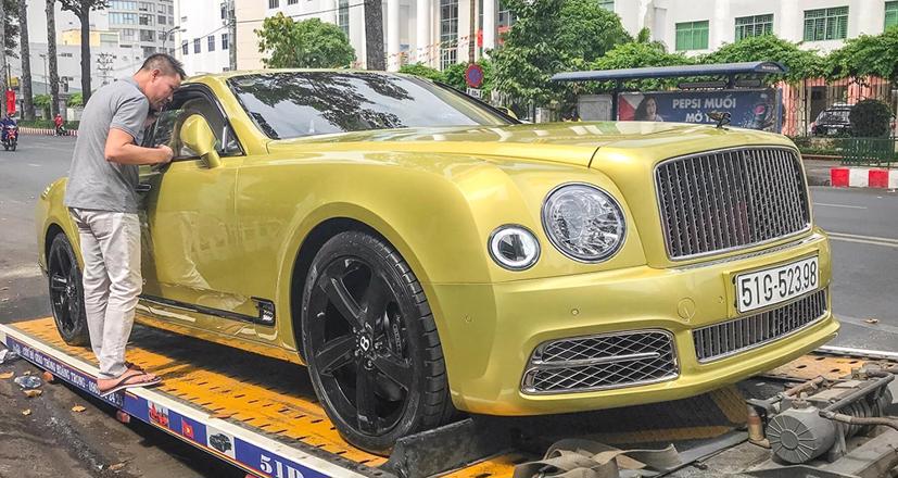 Bentley Mulsanne EWB của bà Nguyễn Phương Hằng