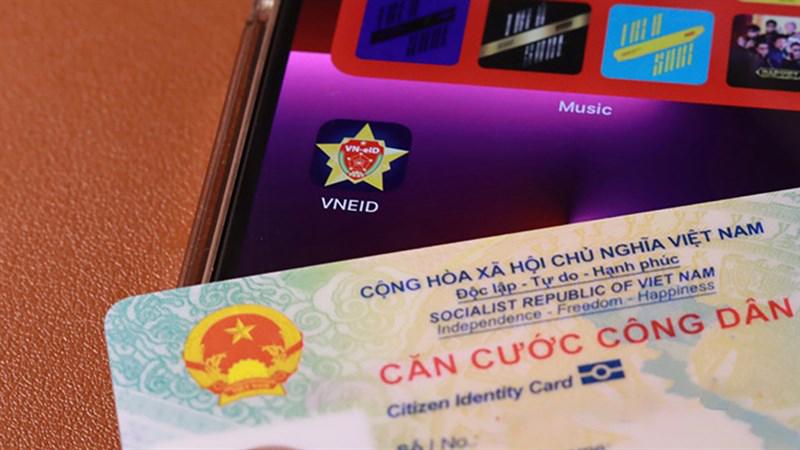 Khi đăng ký tài khoản ở mức độ 2, thông tin trên thẻ căn cước công dân gắn chip sẽ được tích hợp, tạo thành một thẻ căn cước công dân điện tử.