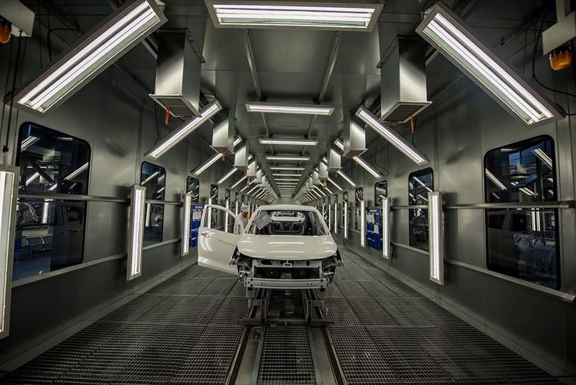 Theo giới chuyên gia nhận định, vấn đề cốt lõi của công nghiệp hỗ trợ ô tô Việt Nam đến nay cần giải quyết đầu tiên là dung lượng thị trường để kích thích sản xuất lắp ráp xe cũng như thúc đẩy phát triển sản xuất linh kiện, phụ tùng.