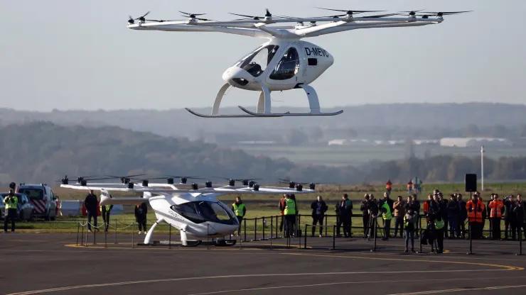 Một chiếc taxi bay VoloCity của Volocopter được chụp tại sân bay Pontoise ở Cormeilles-en-Vexin, gần Paris, Pháp.