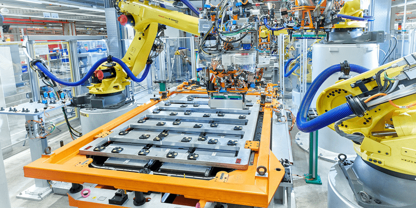 Giá pin tăng có nguy cơ “làm hỏng” sự xuất hiện của xe điện bình dân - Ảnh 1