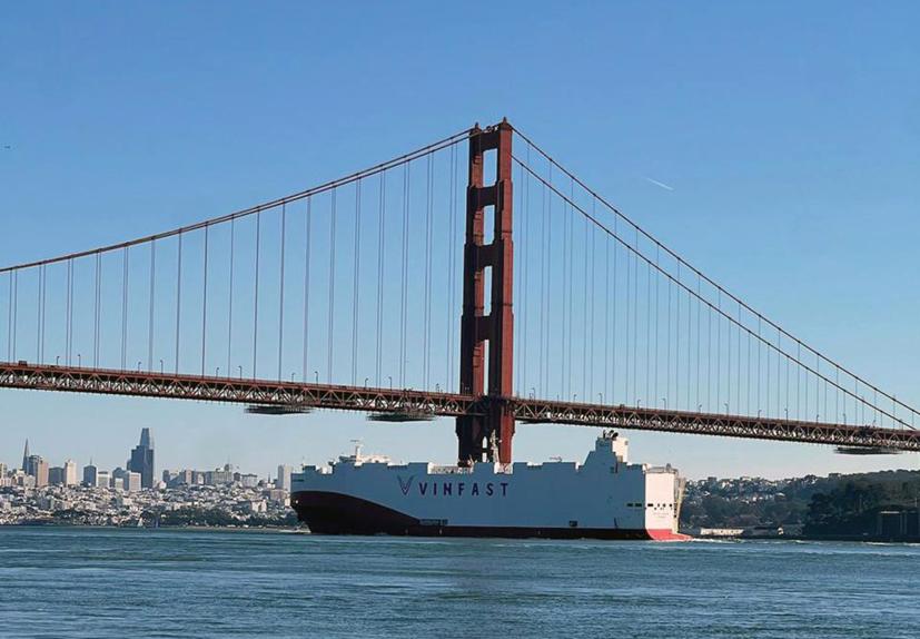 Hình ảnh chiếc tàu chở 999 chiếc VinFast VF 8 đã xuất hiện tại Mỹ.