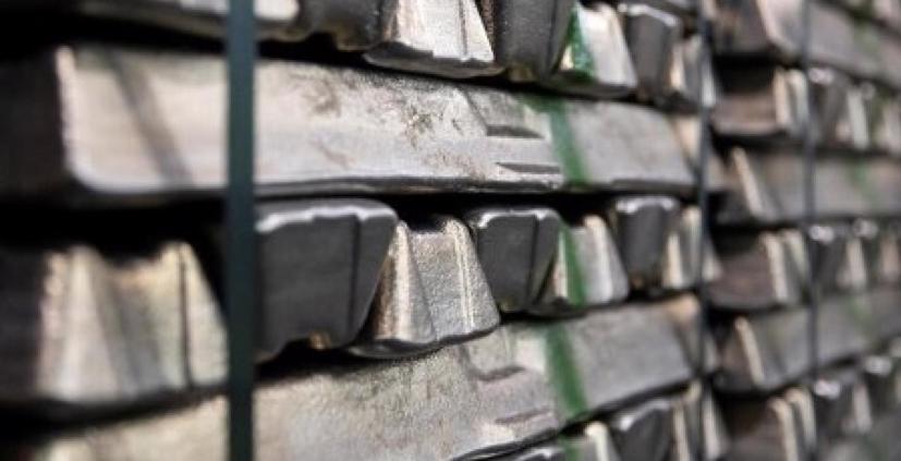 Ở châu Âu, tỷ lệ các sản phẩm có hàm lượng carbon thấp trong nguồn cung tổng thể cao hơn nhiều so với phần còn lại của thế giới, bởi vì các nhà sản xuất lớn ở Scandinavia thường sử dụng thủy điện và sẽ đạt 83% vào năm tới.