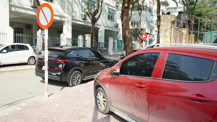 Để kiếm được một chỗ xe là không dễ.