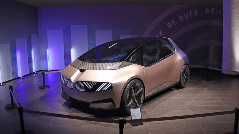 Concept i Vision Circular của BMW thể hiện sự tập trung của công ty vào việc sử dụng vật liệu tái chế.