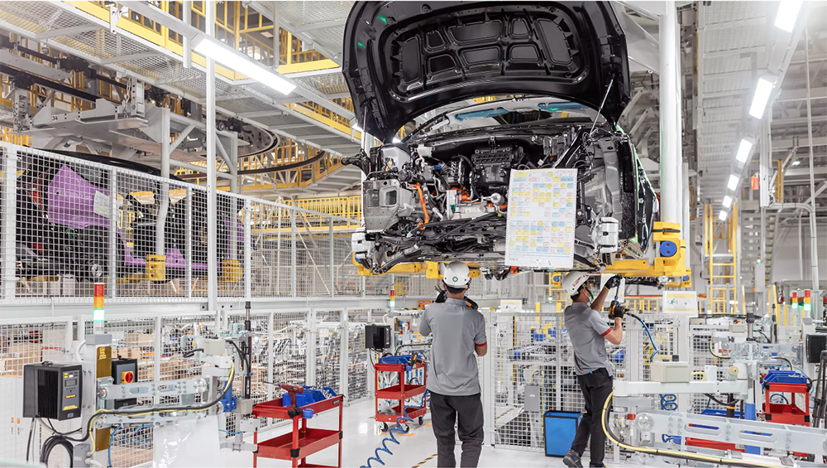 Xe điện Hyundai Motor Ioniq 5 đang được sản xuất tại nhà máy của Hyundai ở Cikarang, Indonesia. Nhà sản xuất ô tô Hàn Quốc là một trong số các nhà sản xuất nước ngoài nhìn thấy triển vọng ở quốc gia này. Ảnh: Gettty.