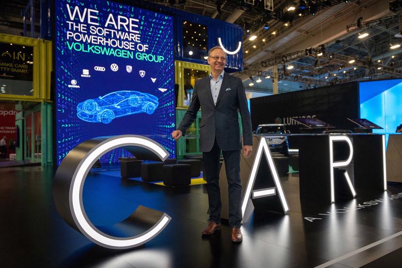 Hilgenberg tại gian hàng Cariad tại CES 2023. Nguồn: Cariad.