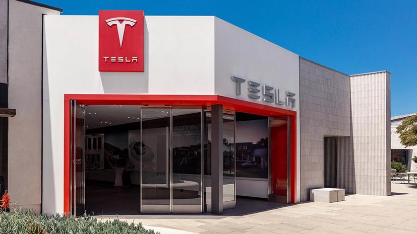 Tesla vẫn là tâm điểm của thị trường xe điện với nhiều rắc rối.
