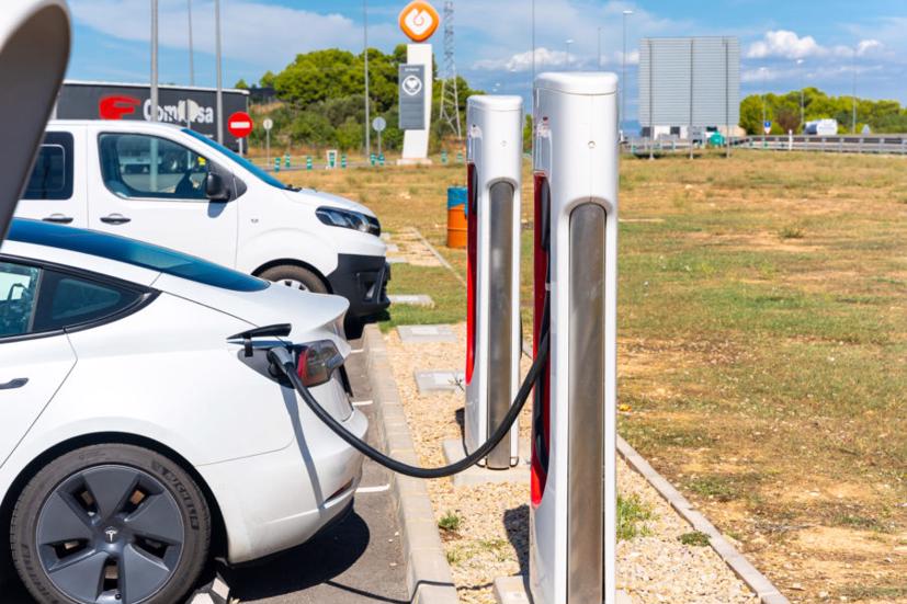 Tuyên bố của Tesla mới đây trong chiến lược sản xuất pin xe điện đã có tác động không nhỏ đến các nhà sản xuất trong ngành sản xuất xe điện trên thế giới.