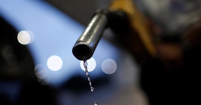 Cả nhiên liệu điện tử và nhiên liệu sinh học đều không tuân thủ về mặt kỹ thuật với luật phát thải bằng 0 của EU. Đã có một cuộc tranh luận mở giữa các nhà khoa học và chuyên gia về việc liệu nhiên liệu điện tử và nhiên liệu sinh học có thể được coi là trung hòa carbon hay không.