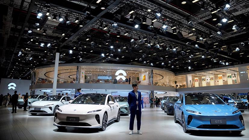 Trung Quốc gia hạn chính sách miễn giảm thuế xe năng lượng mới đến 2027 - Ảnh 1