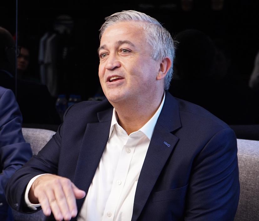 Ông Brad Kelly, CEO của Mercedes Việt Nam cho biết trong năm 2023 MBV sẽ có sản phẩm đại diện ở tất cả các phân khúc khác nhau của xe điện SUV hạng sang, mang đến dải sản phẩm đầy đủ để phục vụ cho nhu cầu đa dạng của khách hàng.