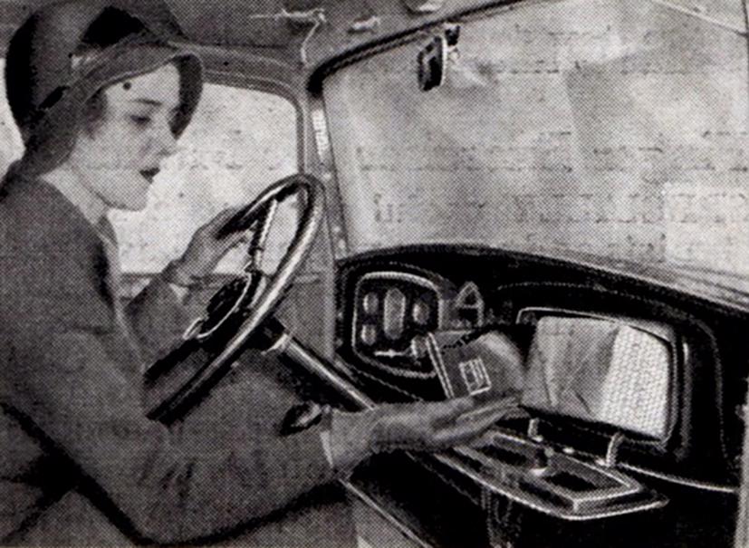 Hyundai vừa ph&#225;t minh lại… ngăn đựng găng tay v&#224; những điều chưa biết - Ảnh 3