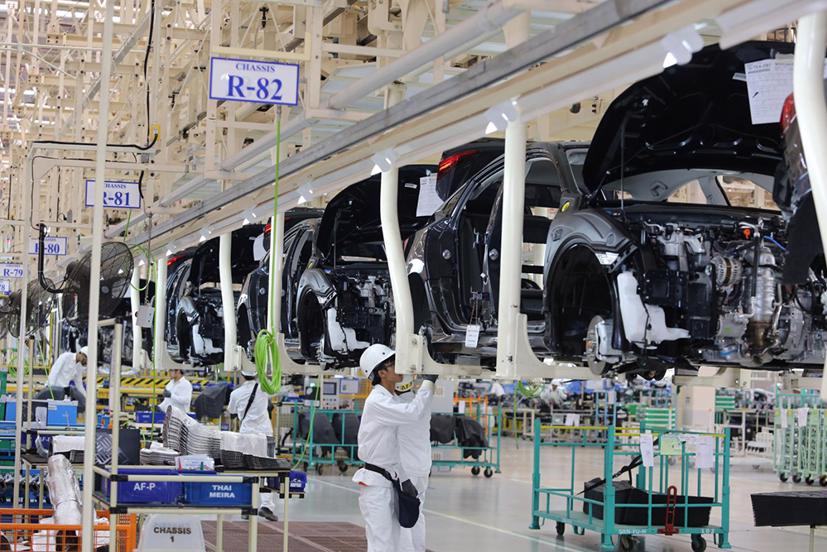 Thái Lan đặt mục tiêu 30% tổng sản lượng ô tô là xe điện vào năm 2030. Ảnh: Royal Coast Review