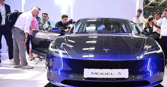 Tesla tiếp tục gây áp lực lên các thương hiệu ô tô của Đức. Ảnh: Getty.