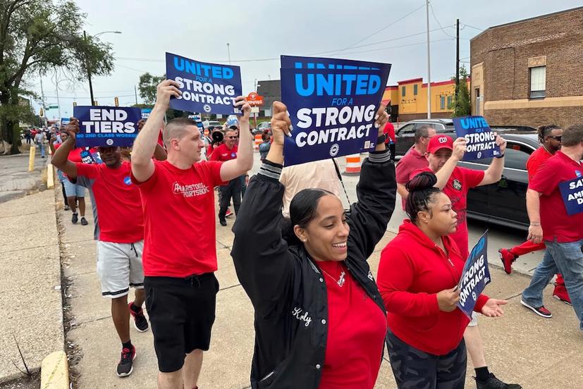 Cuộc đ&#236;nh c&#244;ng của c&#244;ng nh&#226;n ng&#224;nh &#244; t&#244; ảnh hưởng tới nền kinh tế Mỹ như thế n&#224;o? - Ảnh 1