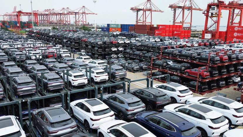 Tesla tụt doanh số, BYD trước cơ hội gi&#224;nh vị tr&#237; h&#227;ng xe điện số 1 to&#224;n cầu - Ảnh 1