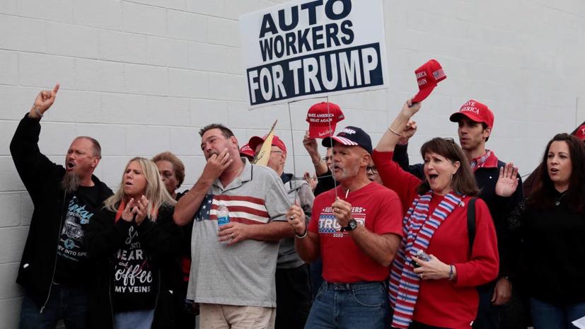 Những người dân ủng hộ ông Trump trong các cuộc tiếp xúc mới đây.