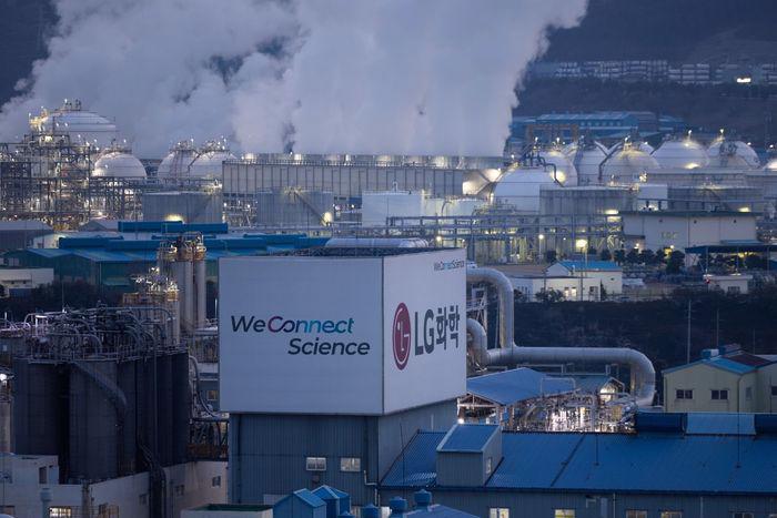 C&#225;c nh&#224; cung cấp pin xe điện Trung Quốc t&#236;m c&#225;ch “l&#225;ch” v&#224;o thị trường Mỹ - Ảnh 1