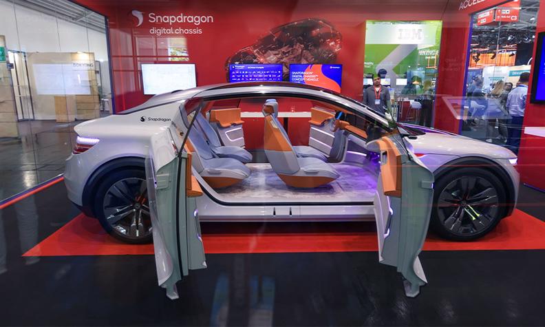 Cách những hãng công nghệ khổng lồ giành vị trí thống trị về công nghệ xe hơi thông minh - Ảnh 3