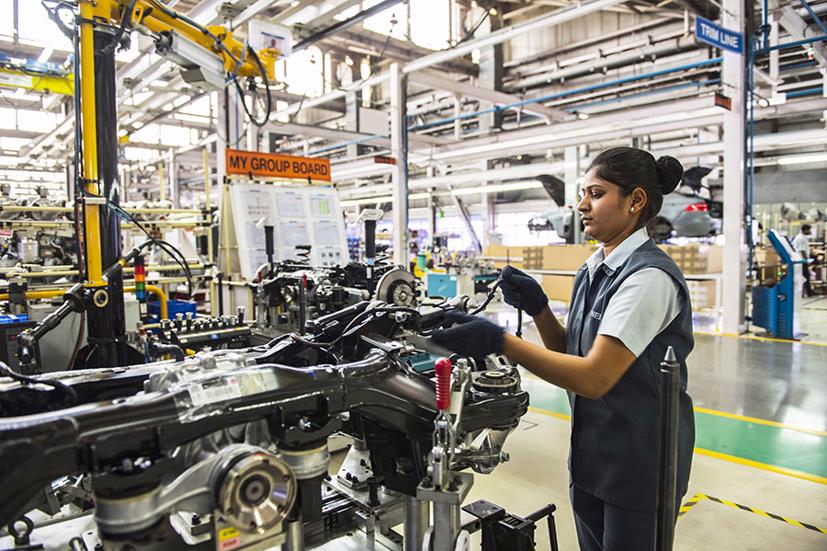 Ngành ô tô toàn cầu đang dựa vào công nghệ mới để giải quyết những thách thức - Ảnh 2