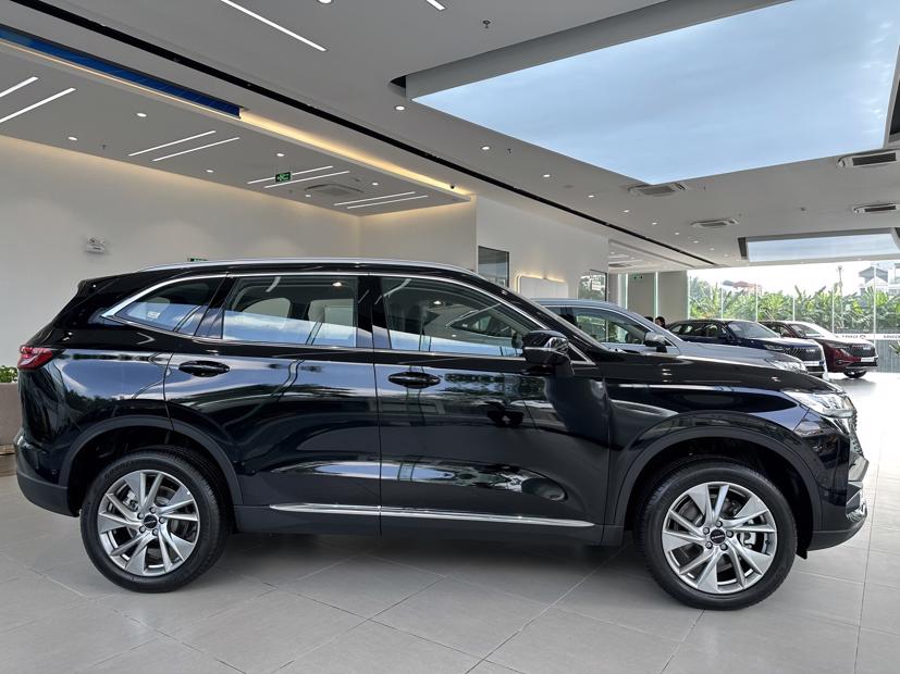 Thị trường xe Việt th&#225;ng cuối năm: Cơ hội mua xe gi&#225; rẻ sắp hết? - Ảnh 1