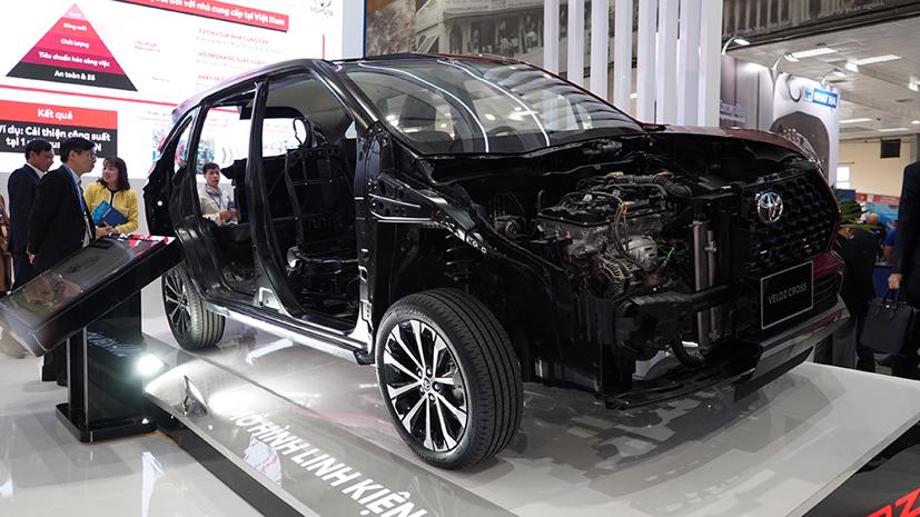 Sản xuất các cấu kiện động cơ ô tô vẫn là một thách thức đối với doanh nghiệp nội địa. Ảnh: Lê Vũ