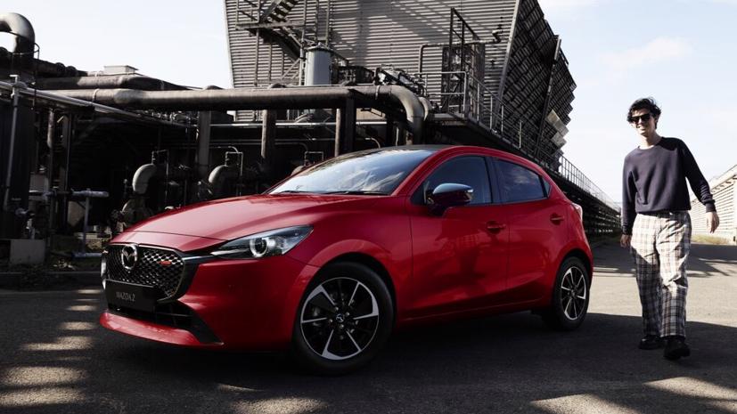 Nhiều mẫu xe bất ngờ "âm thầm" tăng giá. Ảnh: Mazda.
