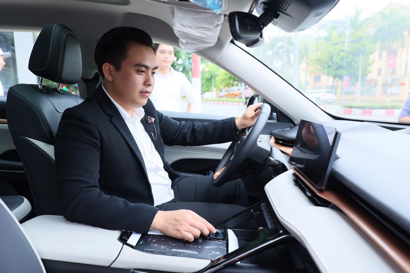 Nhiều người tiêu dùng Việt đang chờ chính sách giảm lệ phí trước bạ năm 2024.