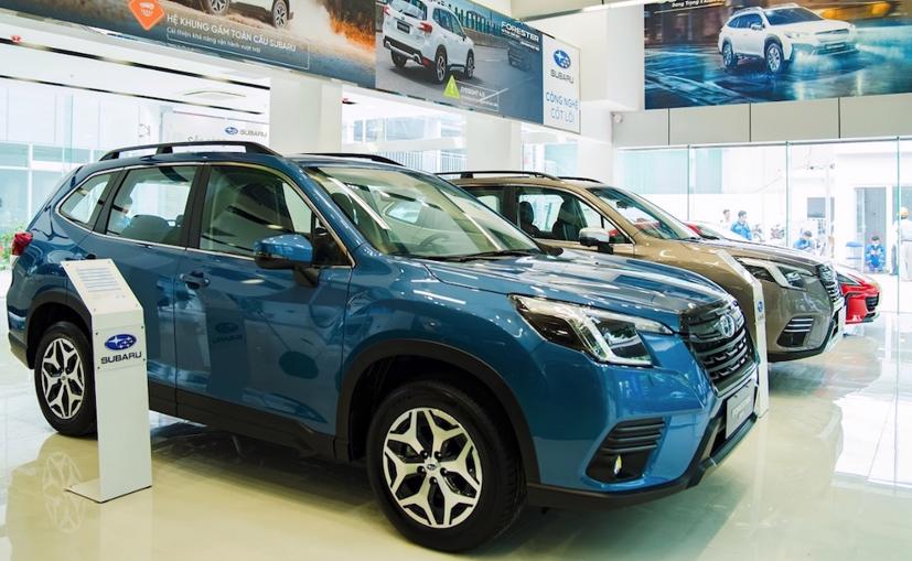 Xe trong nước “h&#227;m phanh” chờ giảm trước bạ, xe nhập khẩu tranh thủ vươn l&#234;n - Ảnh 1