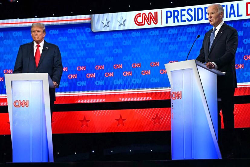 Cựu Tổng thống Trump và Tổng thống Mỹ Joe Biden trong cuộc tranh luận tại trường quay CNN ở Atlanta, Georgia, ngày 27/6. Ảnh: AFP.