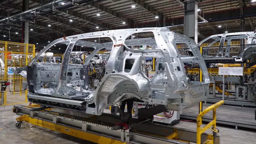 Thông tin giảm thuế trước bạ cho xe lắp ráp trong nước đang là chủ đề nóng được quan tâm.