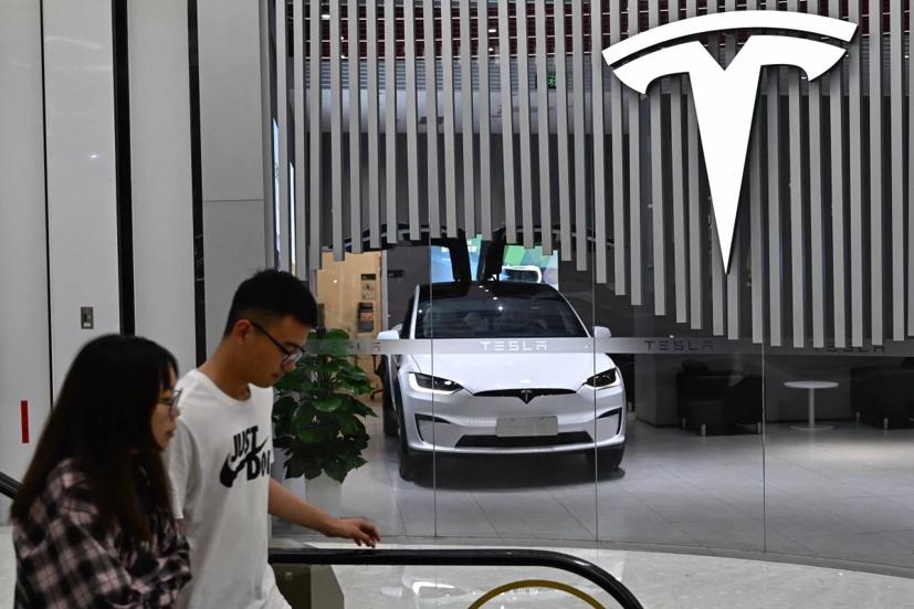 Xe điện tầm xa: Xu hướng khiến “vua xe điện” Tesla lạc l&#245;ng tại Trung Quốc - Ảnh 1