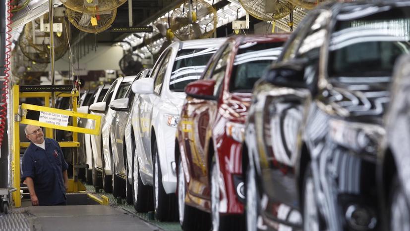 Toyota lo ngại trước c&#225;c ch&#237;nh s&#225;ch kh&#237; thải của Tổng thống đắc cử Trump - Ảnh 2