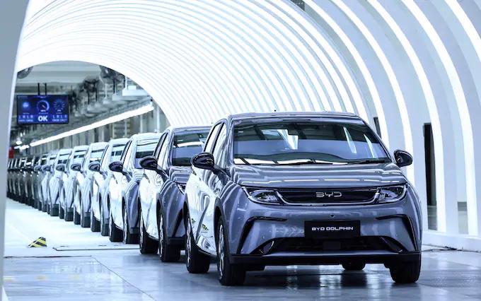 Doanh số bán xe toàn cầu dự báo đạt 89,6 triệu xe năm 2025 - Ảnh 2