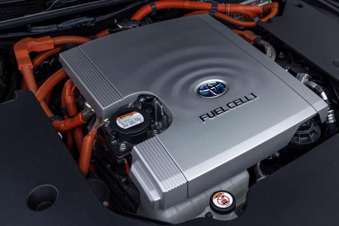 Động cơ của xe chạy bằng pin nhiên liệu hydro Toyota Mirai. Ảnh: Bloomberg.