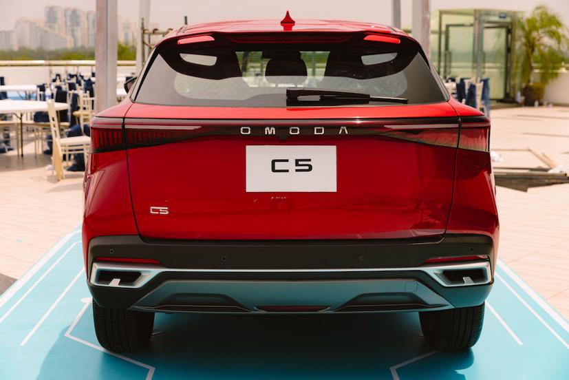 Omoda &amp; Jaecoo Việt Nam ra mắt mẫu Omoda C5 Luxury gi&#225; ưu đ&#227;i 499 triệu đồng - Ảnh 3
